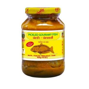 Pantai Pickled Gouramy Fish peciaal voor in de thaise keuken die verkrijgbaar is in the online thaise webshop from Bew Thai. De lekkerste ingredient voor meals