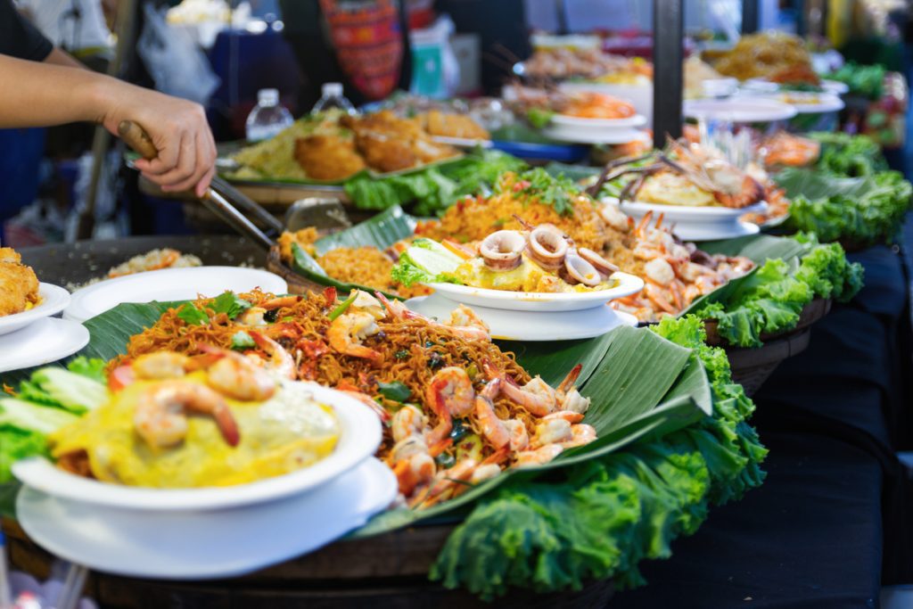 Thai street foods, Thai foods style Rice and Curry at market Bangkok of Thailand. Bew Thai op de Over ons