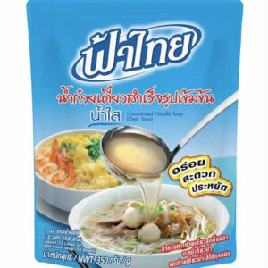 Fa Thai heldere noedelbouillon